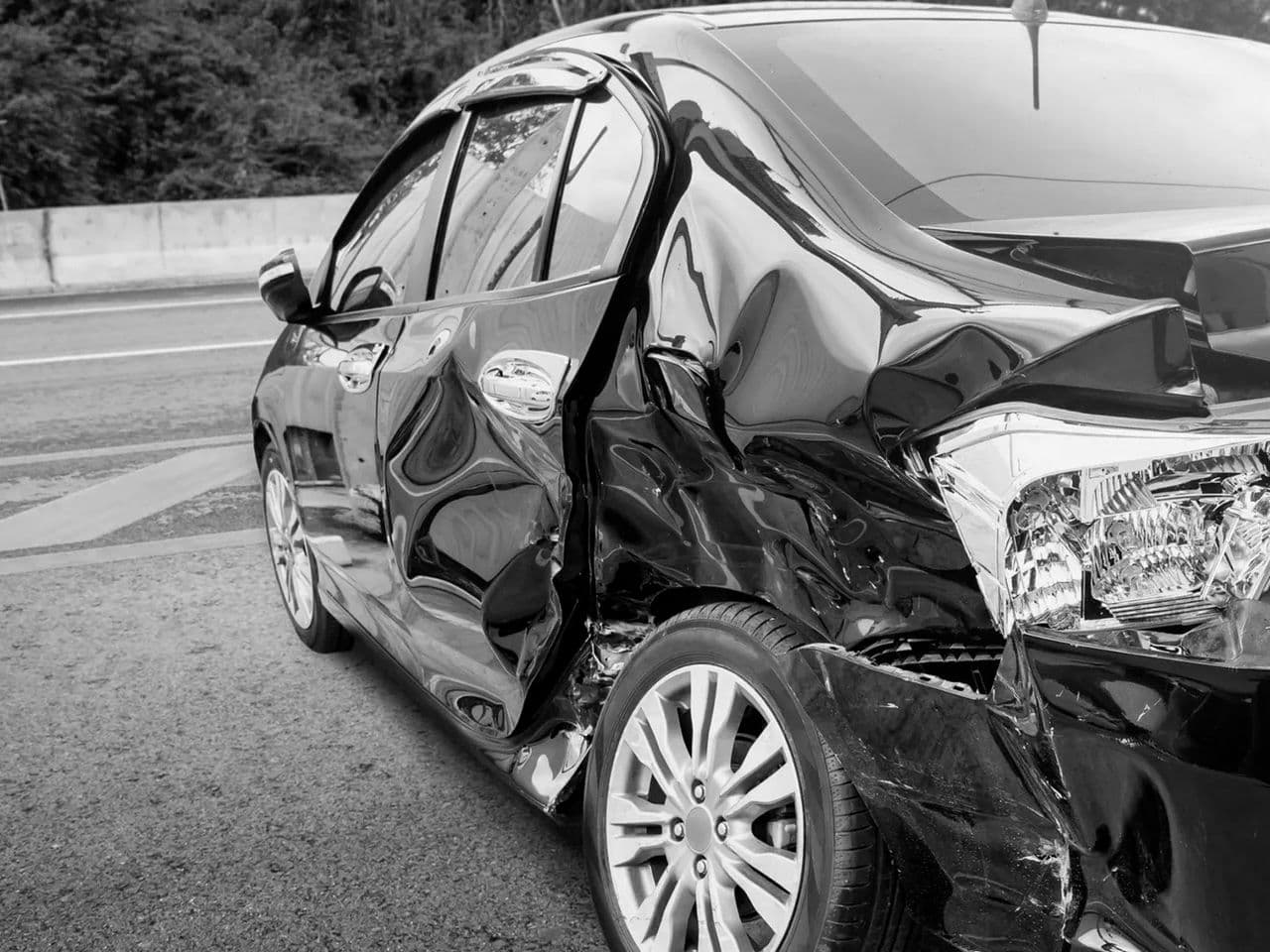 Правила продажи битого авто: где, кому и за сколько